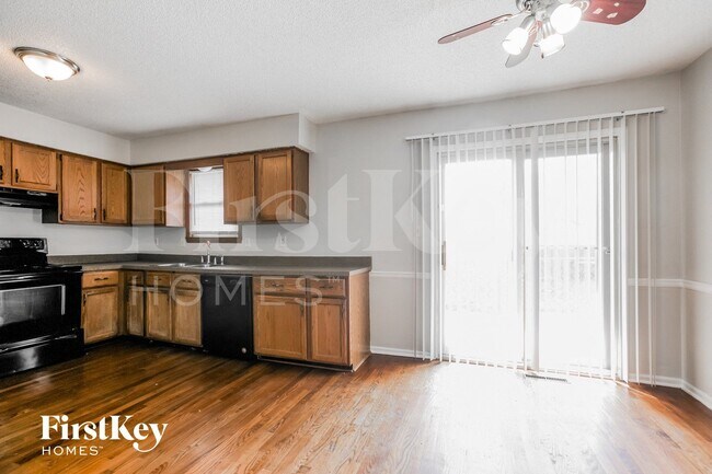 Foto del edificio - 606 NE Park Cir