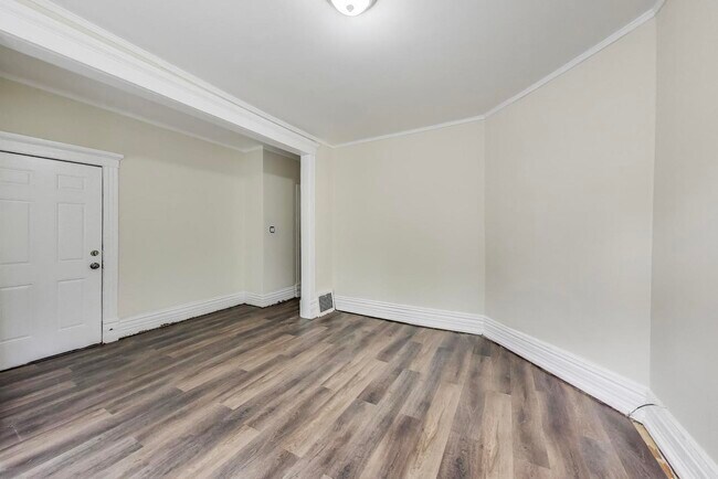 Foto del edificio - 2142 W Rosemont Ave