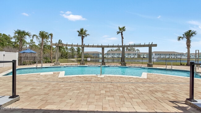 Building Photo - 7672 Shadow Lake Dr