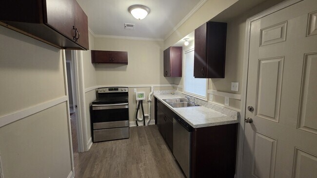 Foto del edificio - 3811 Vernon Ave