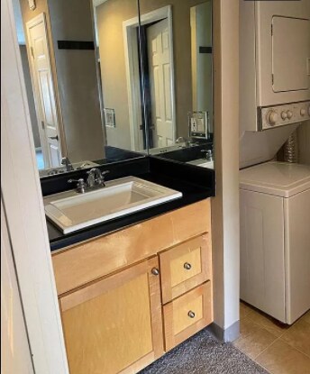 Washer dryer in unit in master bedroom/bath area - 4147 Roanoke Rd