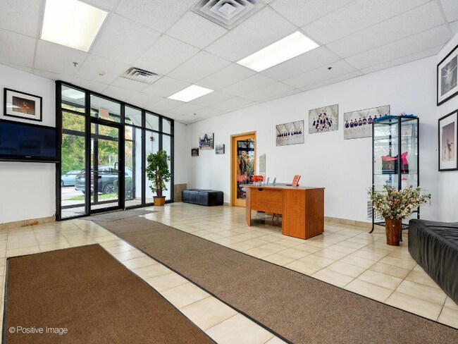 Building Photo - 2126 1st St