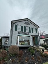 Building Photo - 219 N Main St