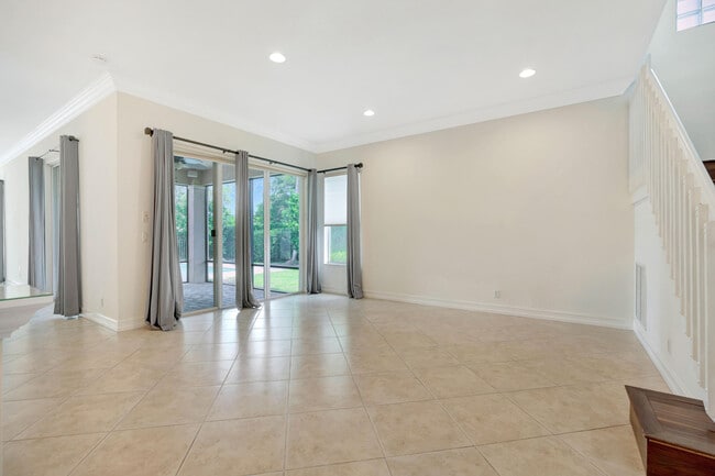 Building Photo - 183 Isle Verde Way