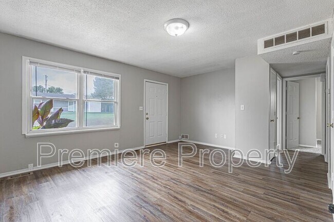 Building Photo - 18871 E Wigwam Dr