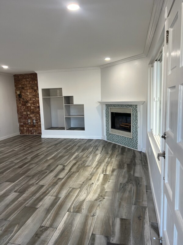 Building Photo - 832 13th St