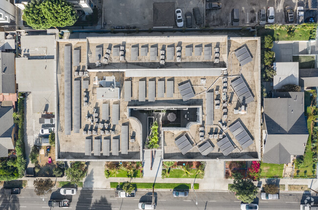 Aerial Photo - Villa De Adel Apts