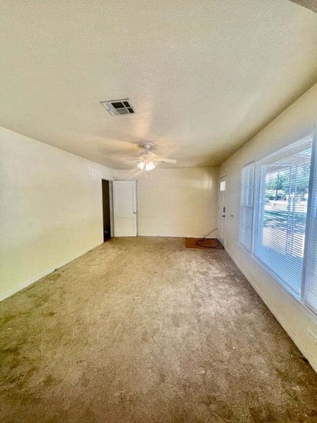 Building Photo - 3716 Parkwood St