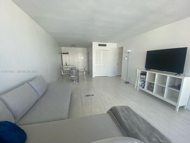 Foto del edificio - 1200 West Ave
