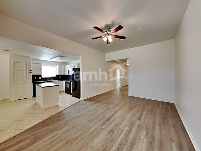 Building Photo - 6823 Manor Terrace Ln