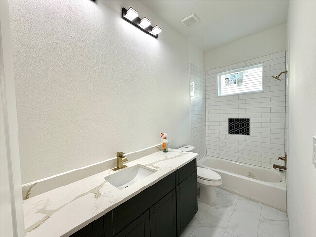 Foto del edificio - 9426 Campbell Rd