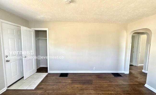 Building Photo - 1261 Hildreth Ave