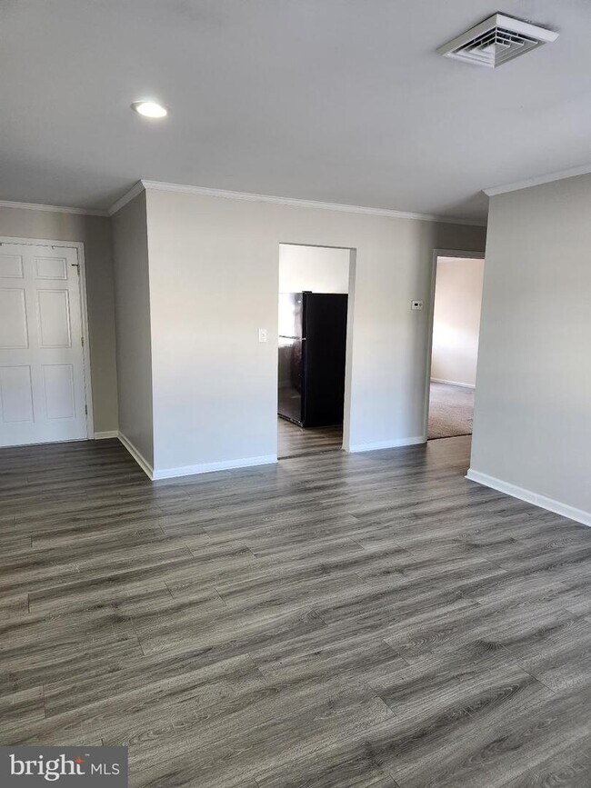 Building Photo - 1529 US-206