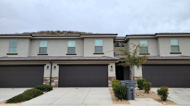 Building Photo - 3161 S Relic Ridge Dr