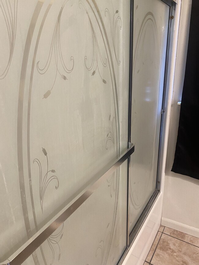 Building Photo - 1938 O'Connor St