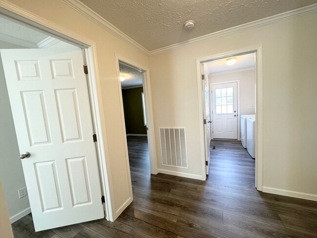 Building Photo - 720 S Edenton Rd St