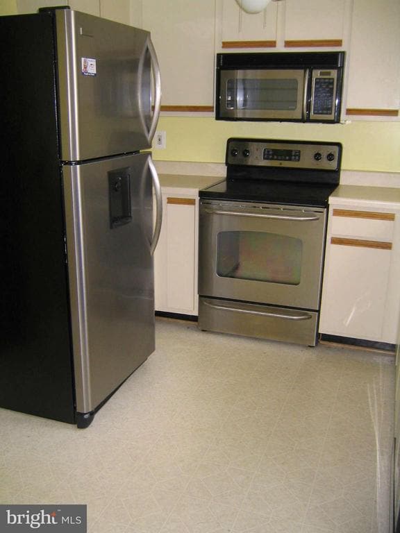 Foto del edificio - 8444 Georgian Ct