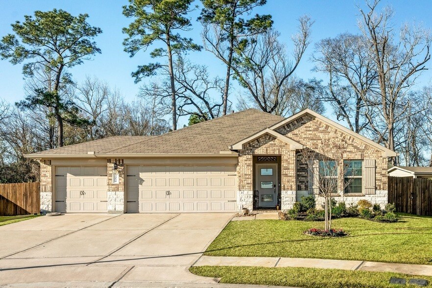 Foto principal - 24630 Charlton Green Ln