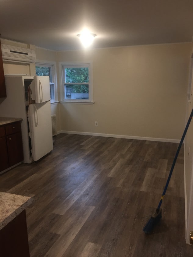 1385 M St, Elmont, NY 11003 Apartments in Elmont, NY