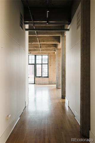Building Photo - 2000 Little Raven St