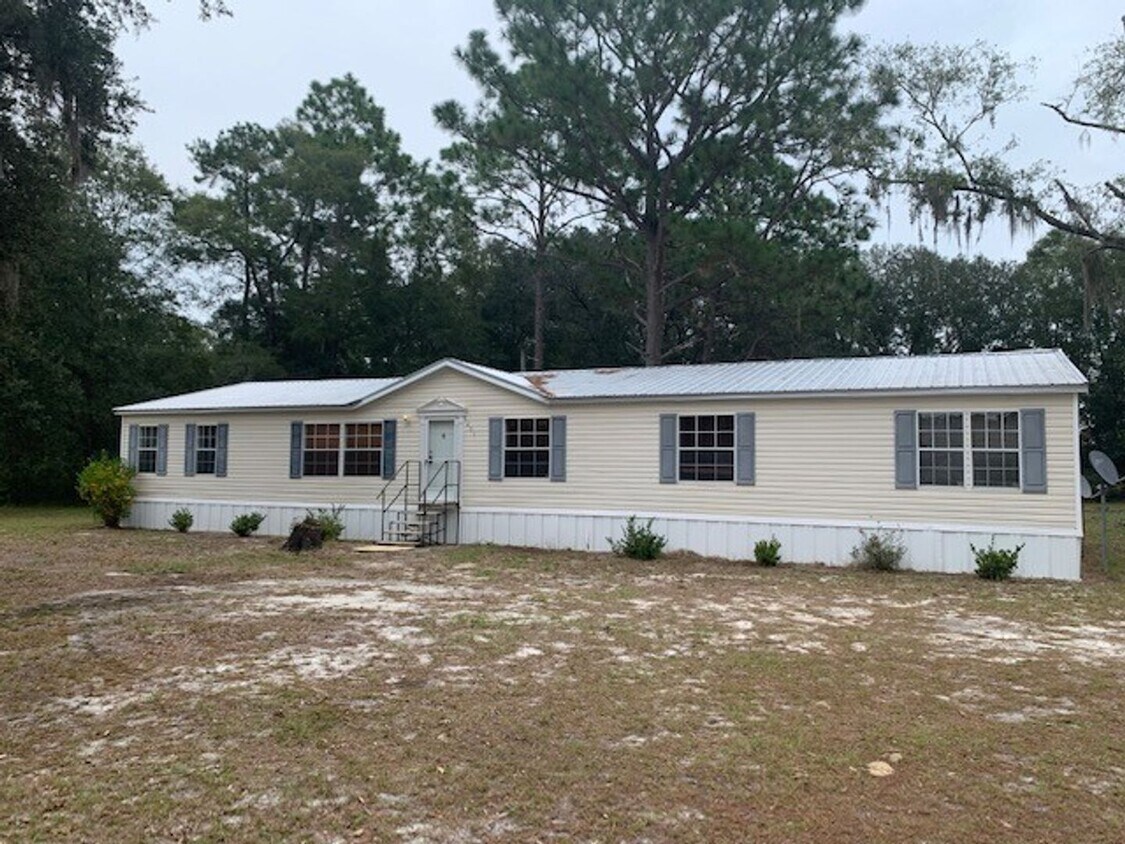 Primary Photo - Large Mobile Home in Lowndes County