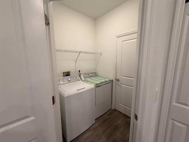 Building Photo - 9412 Revere Ave