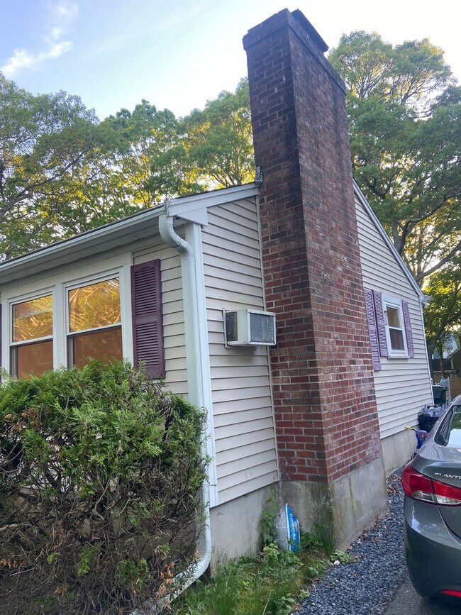 Building Photo - 181 Arrowhead Dr