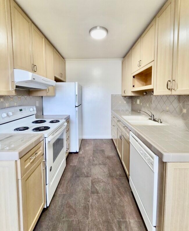 Foto del edificio - 3117 Bagley Ave