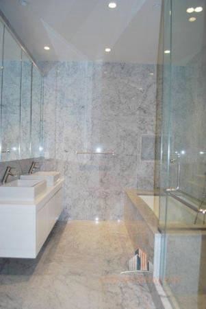 Foto del edificio - 350 E 81st St