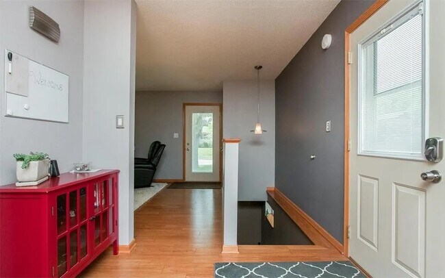 Building Photo - 2985 5th St