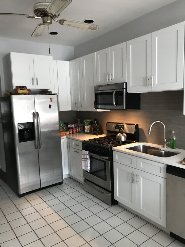 Foto del edificio - 3231 N Seminary Ave