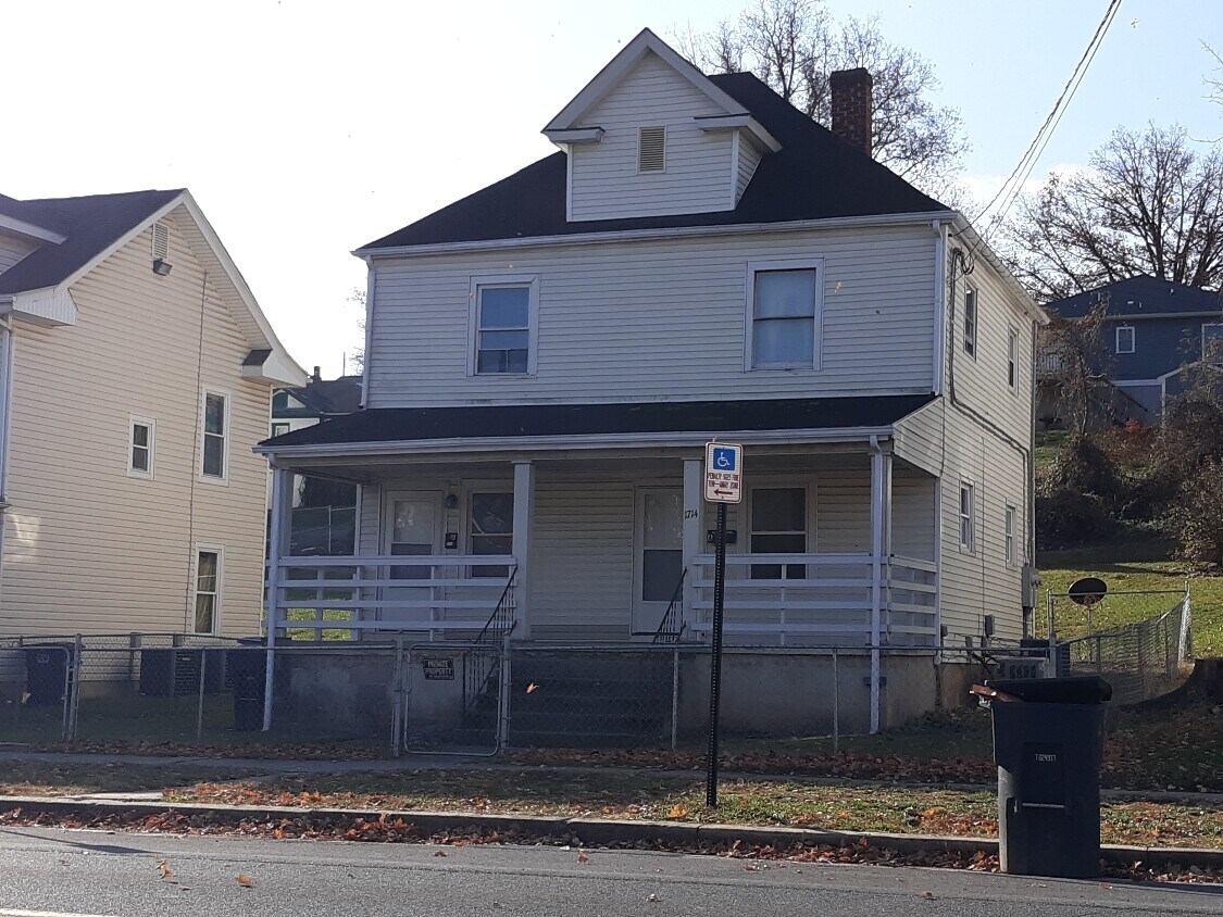 1714 Melrose Ave NW Unit 1, Roanoke, VA 24017 Apartments in Roanoke