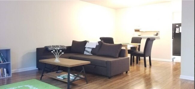 Building Photo - 10537 Englishman Dr