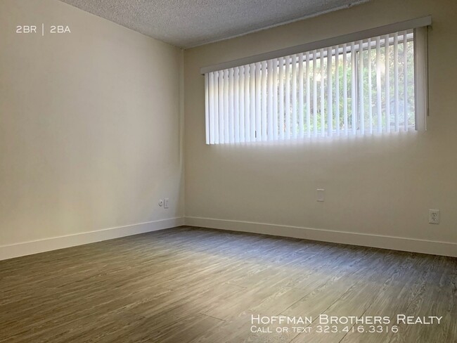 Building Photo - 5301 Newcastle Avenue -Encino, CA 91316