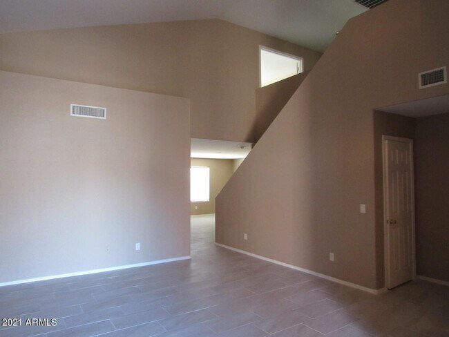 Foto del edificio - 863 S 239th Ln