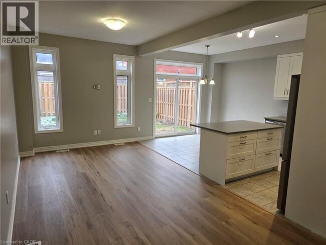 Photo du bâtiment - 4 Lindsay Wy