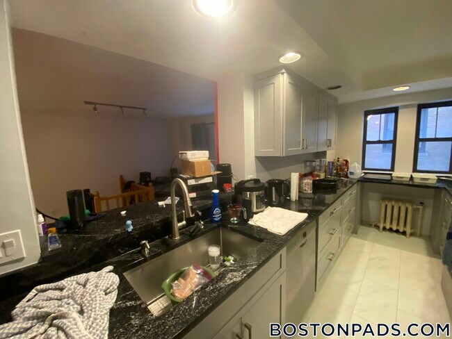 Foto del edificio - 452 Park Dr