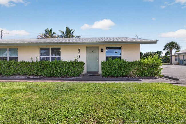 Building Photo - 8697 SE Hobe Ridge Ave