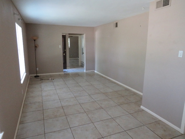Building Photo - 9715 Nona Kay Dr