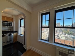 Building Photo - Christopher Street