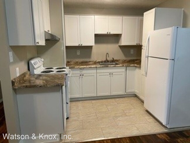 Building Photo - 3 br, 1 bath House - 124 Camelia Drive