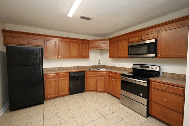 Foto del edificio - 1728 Eli Pl