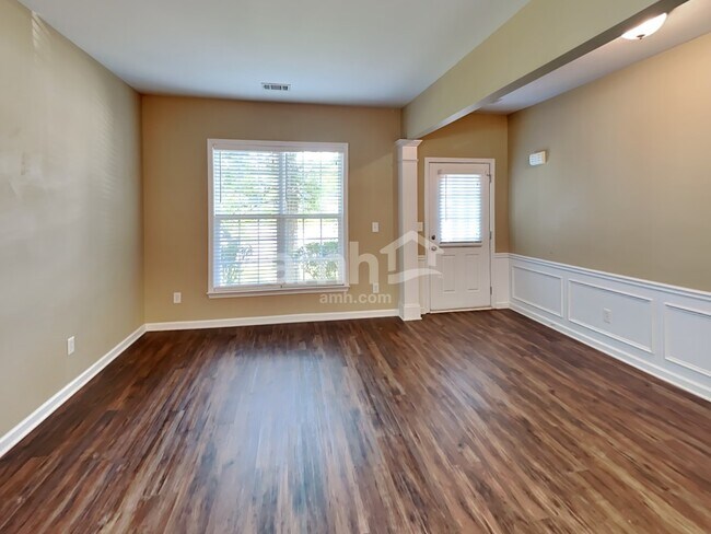 Foto del edificio - 3695 Moor Pointe Dr