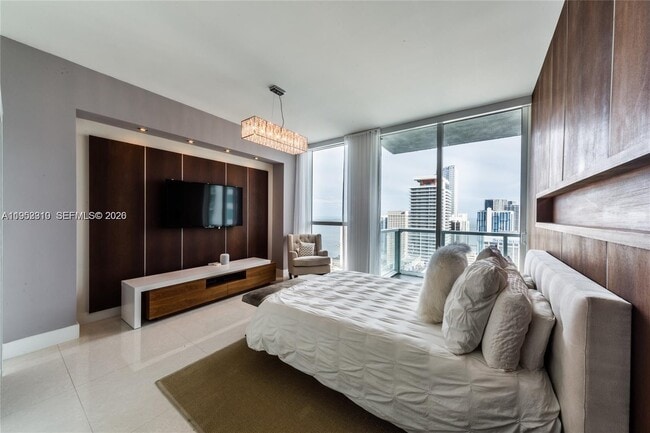 Foto del edificio - 244 Biscayne Blvd