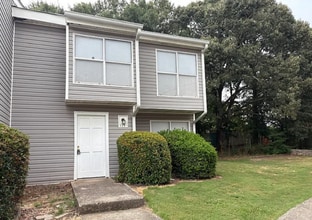 Building Photo - 119 Governors Dr
