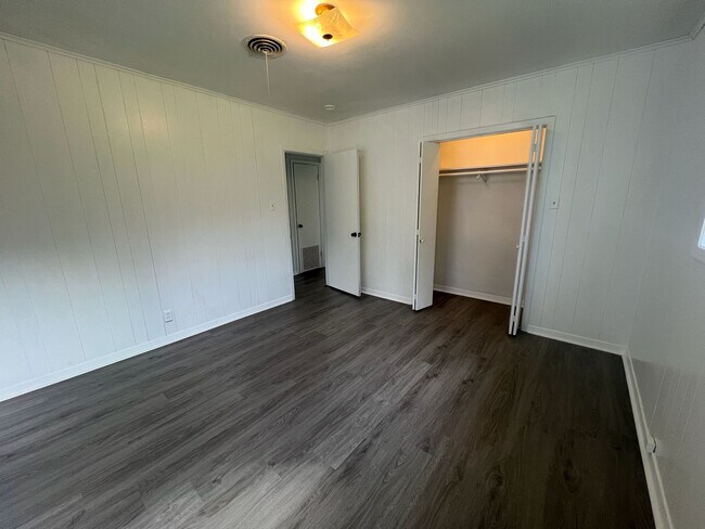 Foto del edificio - 5985 Smith St