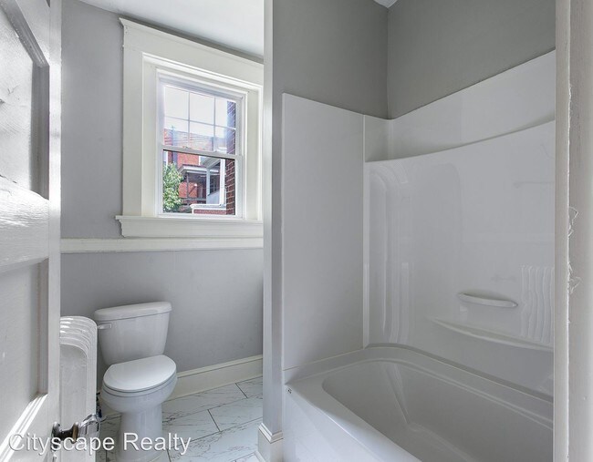 Building Photo - 3122 Patterson Ave