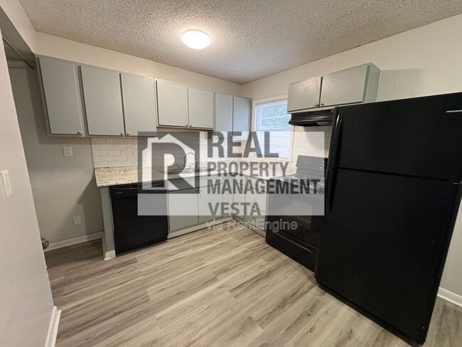 Building Photo - 131 Wall St