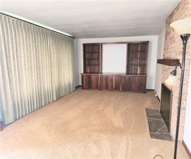 Foto del edificio - 308 Wallace Ln
