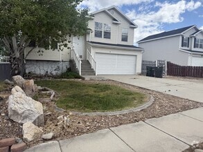 Building Photo - 461 E 740 N